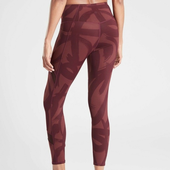 Athleta Tenacity 7/8 Tight in Powerlift - Picture 4 of 11